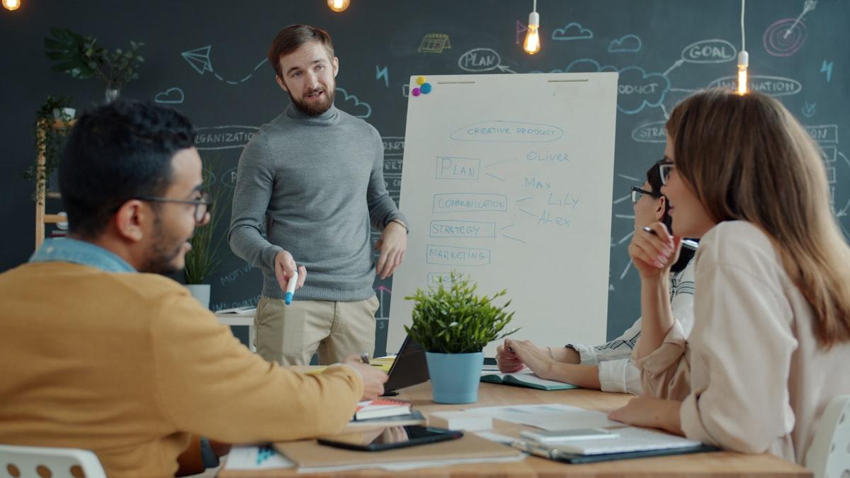 A reseller and client team reviewing a plan together
